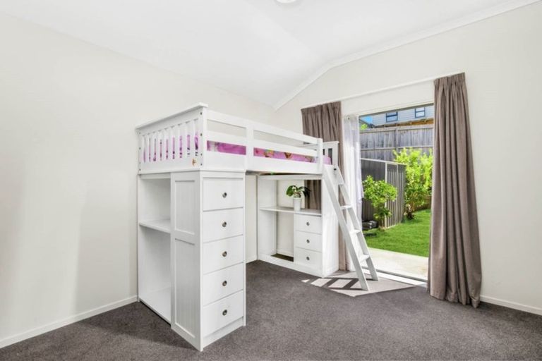 Photo of property in 30 Ipukarea Street, Weymouth, Auckland, 2103