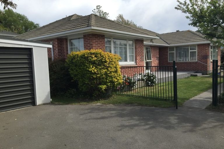 Photo of property in 29 Gleneagles Terrace, Ilam, Christchurch, 8053