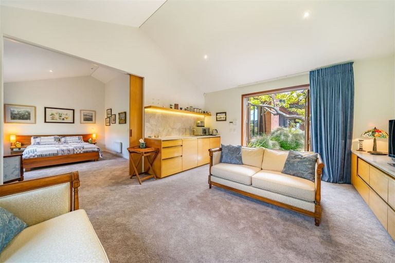 Photo of property in 432 Muritai Road, Eastbourne, Lower Hutt, 5013