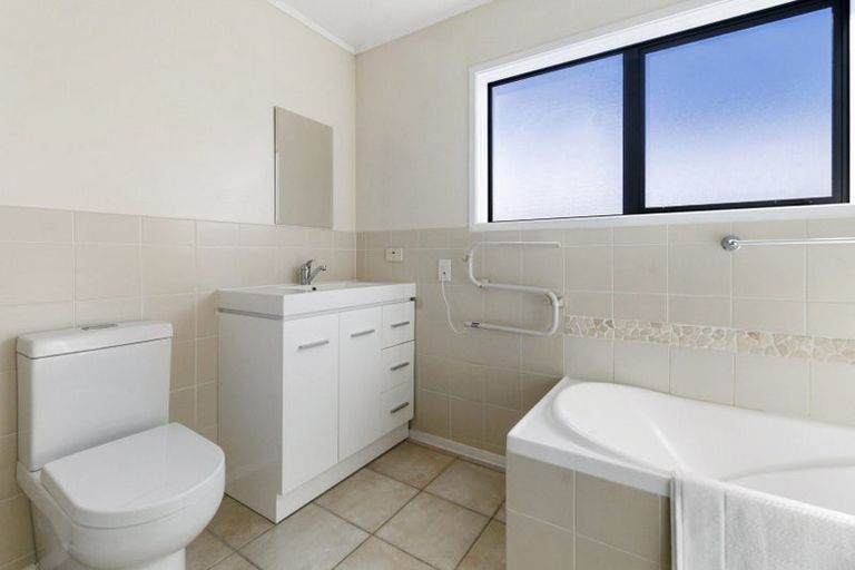 Photo of property in 12 Kauri Street, Miramar, Wellington, 6022