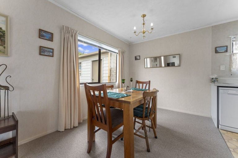 Photo of property in 11 Ferndale Place, Feilding, 4702