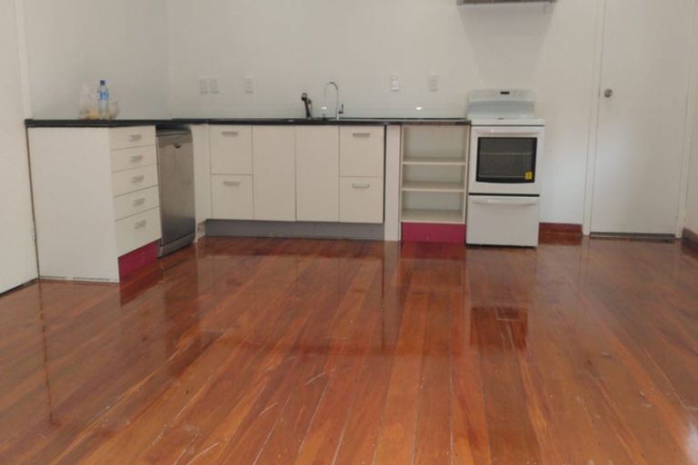 Photo of property in 357 Ohiro Road, Brooklyn, Wellington, 6021