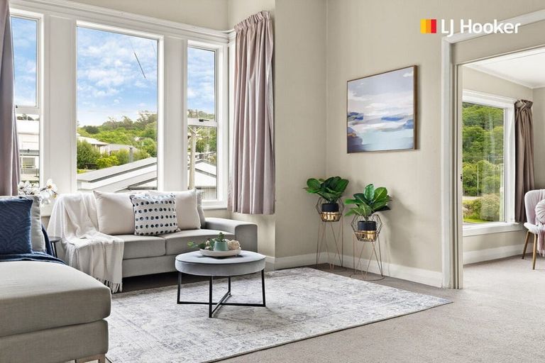 Photo of property in 385 South Road, Caversham, Dunedin, 9012