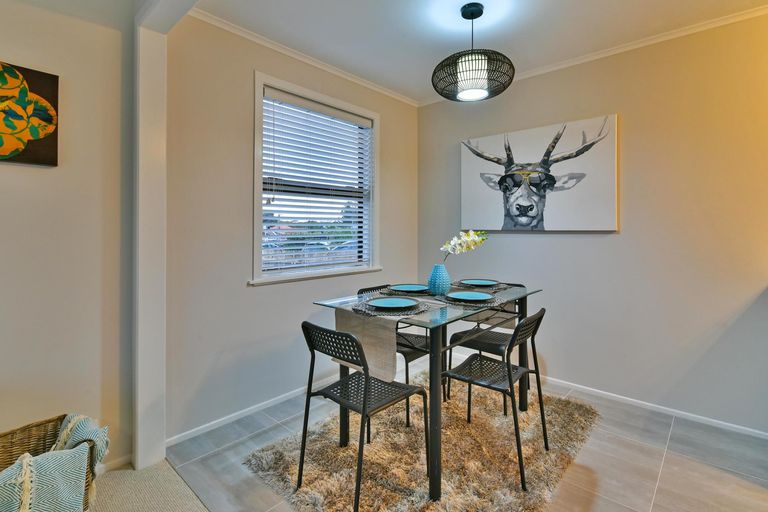 Photo of property in 120 Coronation Road, Mangere Bridge, Auckland, 2022