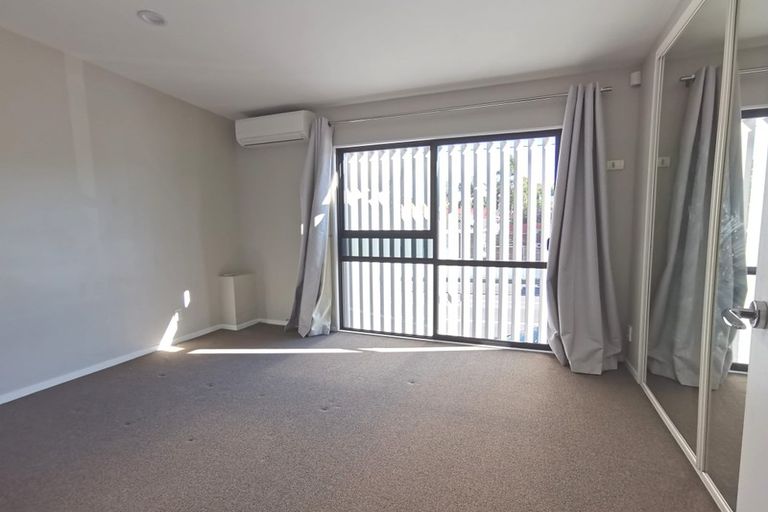 Photo of property in 329a Onehunga Mall, Onehunga, Auckland, 1061
