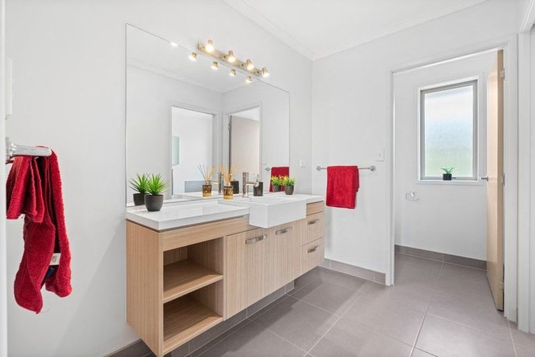 Photo of property in 1518 Old North Road, Helensville, 0875