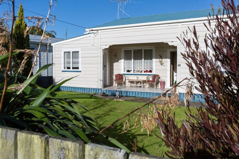 Photo of property in 48 Burns Street, Dannevirke, 4930