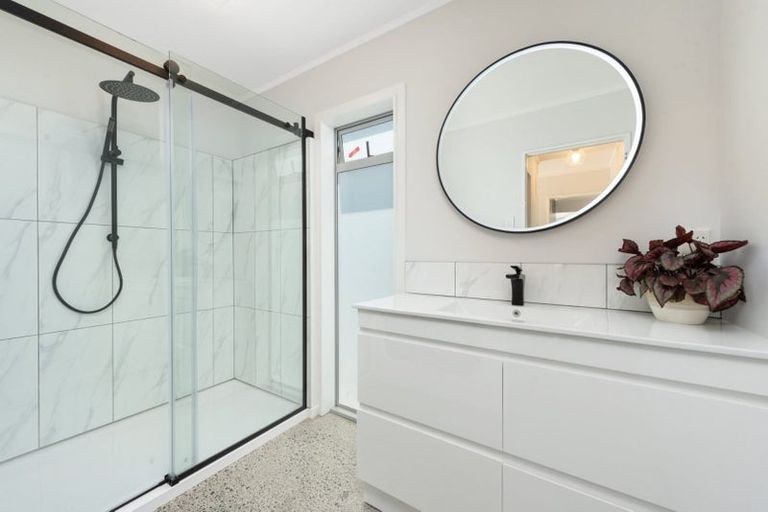 Photo of property in 127a Darraghs Road, Brookfield, Tauranga, 3110