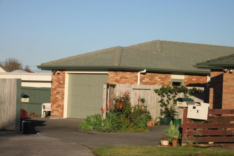 Photo of property in 19 Nukumea Common, Orewa, 0931