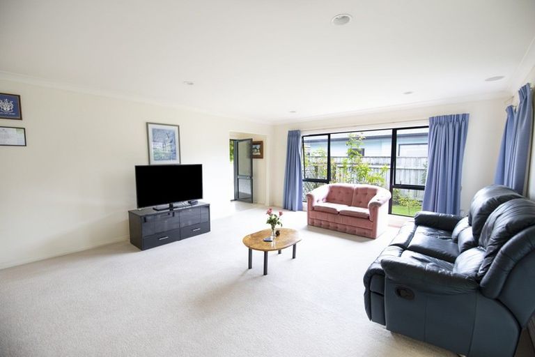 Photo of property in 71 Avenue Road, Greenmeadows, Napier, 4112