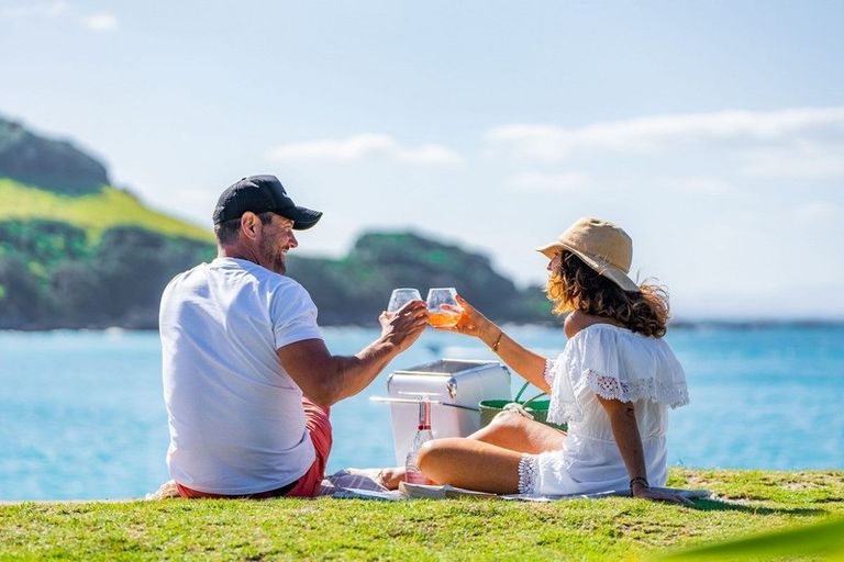 Photo of property in 39 Marine Parade, Mount Maunganui, 3116