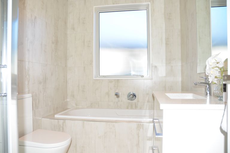 Photo of property in 98 Godfrey Drive, Orewa, 0931