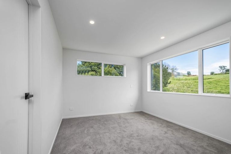 Photo of property in 36 Baumea Rise, Massey, Auckland, 0614