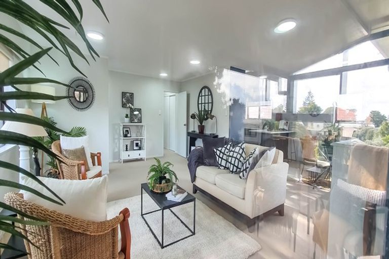 Photo of property in 1/87 Cook Street, Howick, Auckland, 2014