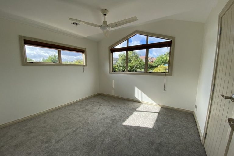 Photo of property in 58 English Oak Drive, Schnapper Rock, Auckland, 0632