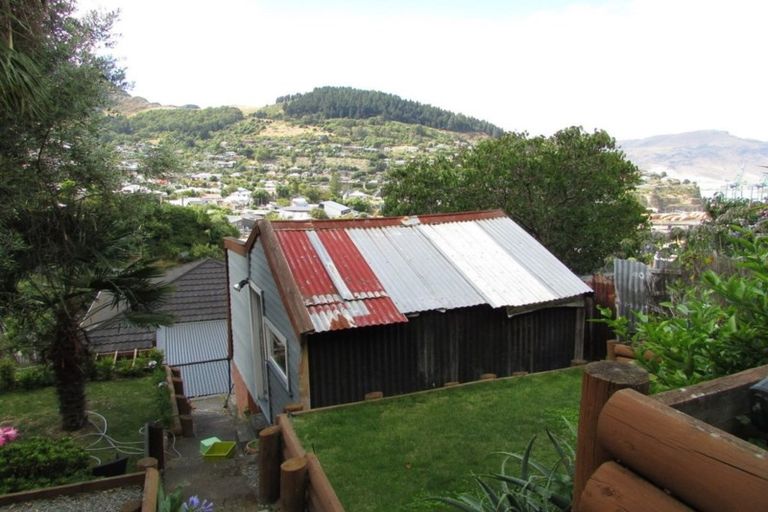 Photo of property in 11 Hawkhurst Road, Lyttelton, 8082