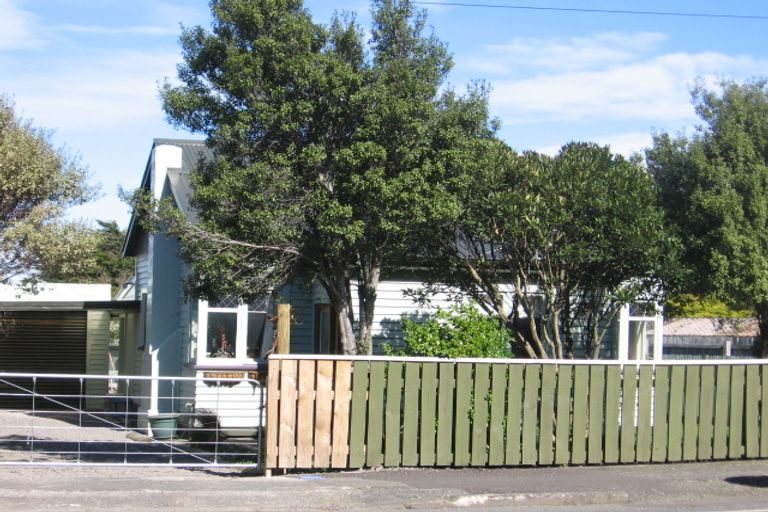 Photo of property in 126 Fitzherbert Street, Featherston, 5710