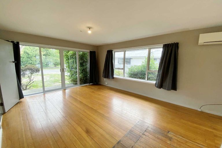 Photo of property in 9 Gladson Avenue, Sockburn, Christchurch, 8042