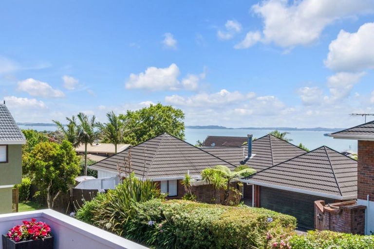 Photo of property in 1/180 Sandspit Road, Shelly Park, Auckland, 2014