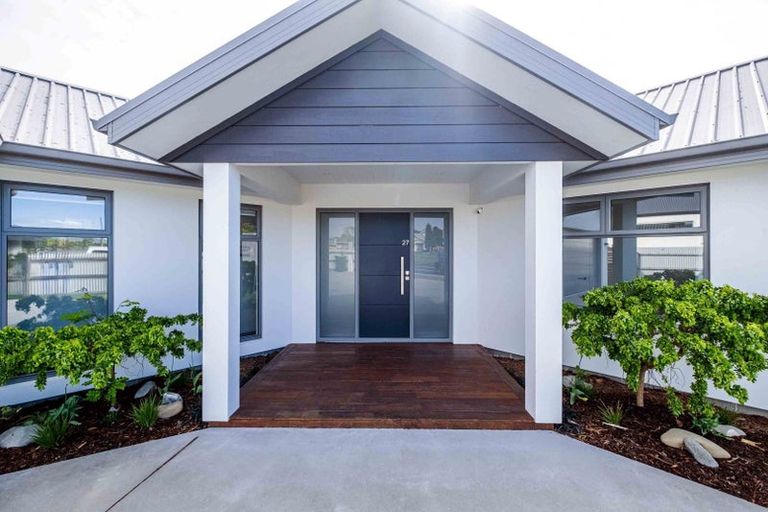 Photo of property in 27 Richard Pearse Drive, Temuka, 7920