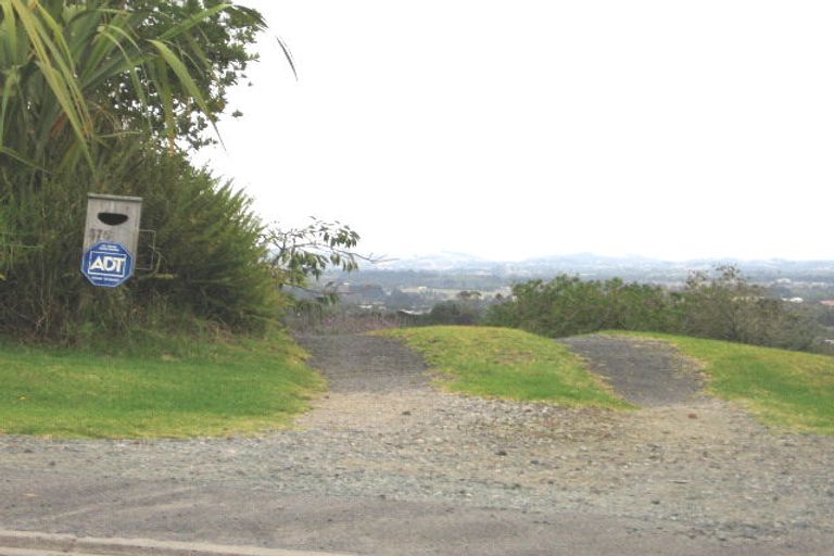 Photo of property in 376 Glenfield Road, Glenfield, Auckland, 0629