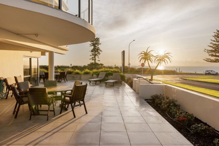 Photo of property in 208/178 Marine Parade, Mount Maunganui, 3116