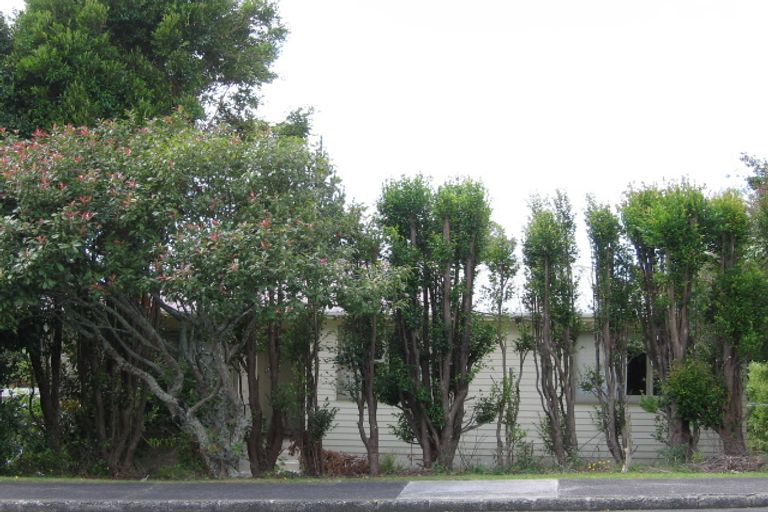 Photo of property in 279 Rangatira Road, Beach Haven, Auckland, 0626