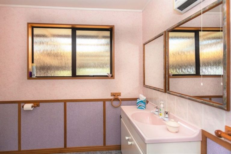 Photo of property in 10 White Street, Glenavy, Waimate, 7980