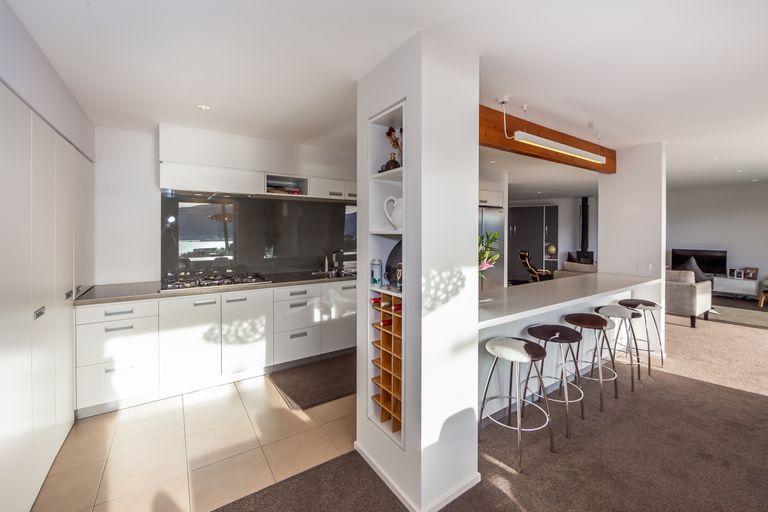 Photo of property in 8 Ngatea Road, Diamond Harbour, Lyttelton, 8971