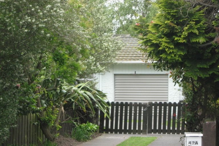 Photo of property in 42a Clivedon Place, Redwood, Christchurch, 8051