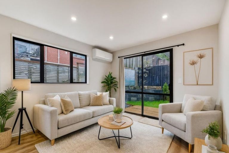 Photo of property in 8a Butterworth Drive, Glendene, Auckland, 0602