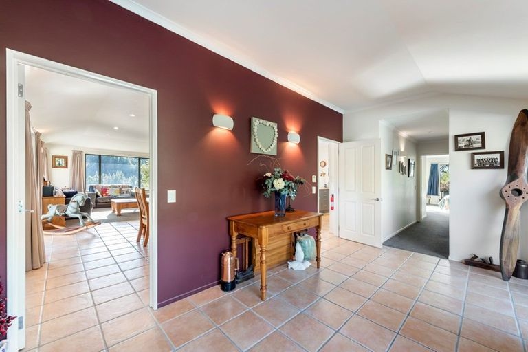 Photo of property in 358 Supplejack Valley Road, Upper Moutere, 7173