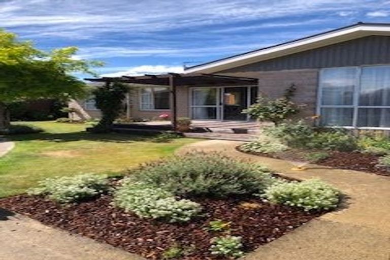 Photo of property in 4 Janet Street, Upper Riccarton, Christchurch, 8041