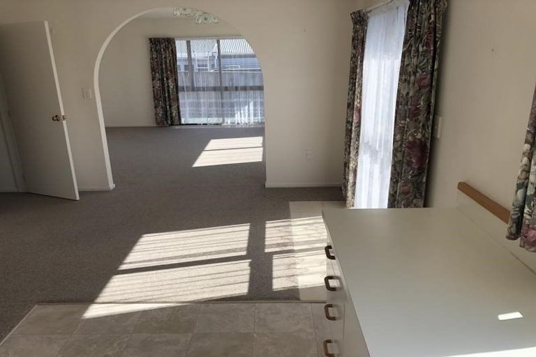 Photo of property in 2/12 Raukawa Street, Stokes Valley, Lower Hutt, 5019