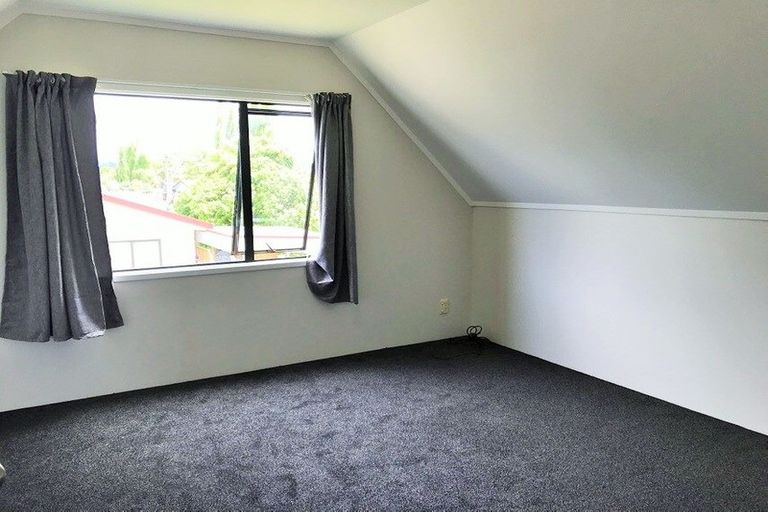 Photo of property in 278 Triangle Road, Massey, Auckland, 0614