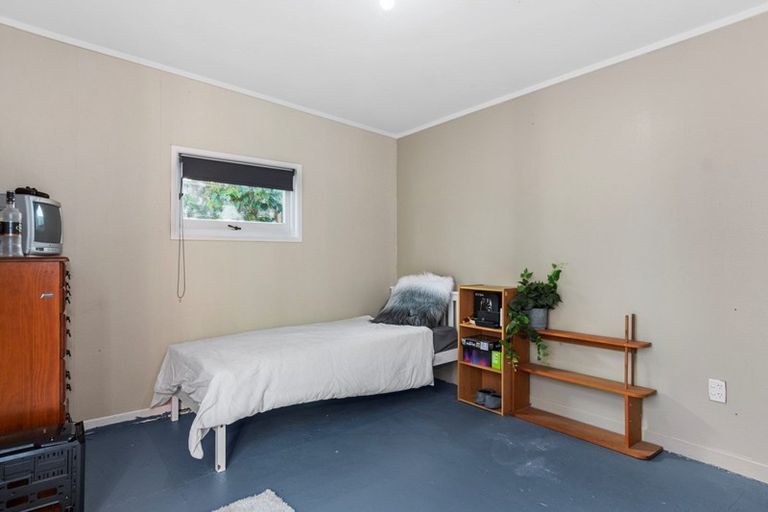 Photo of property in 35 Ngatai Road, Otumoetai, Tauranga, 3110