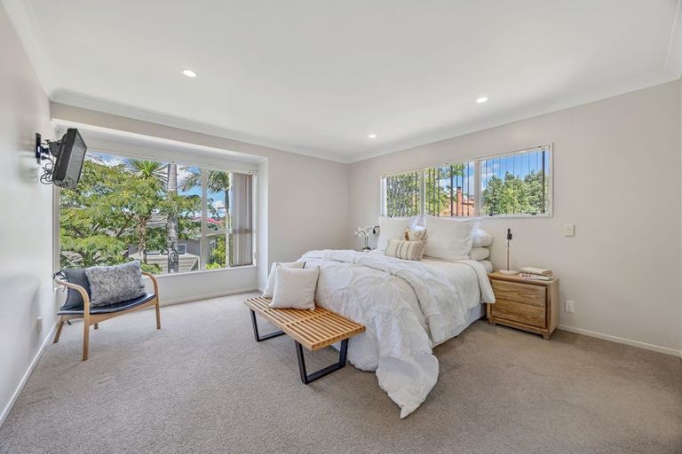 Photo of property in 16 Tornado Place, West Harbour, Auckland, 0618