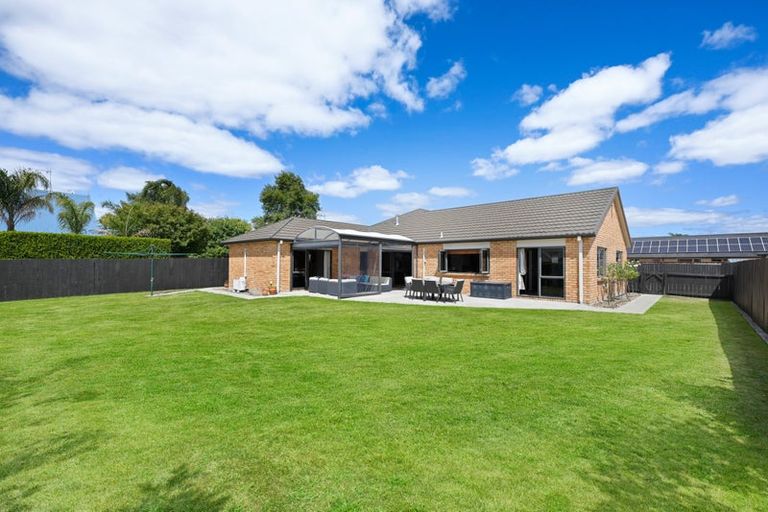 Photo of property in 17 Grasmere Court, Huntington, Hamilton, 3210