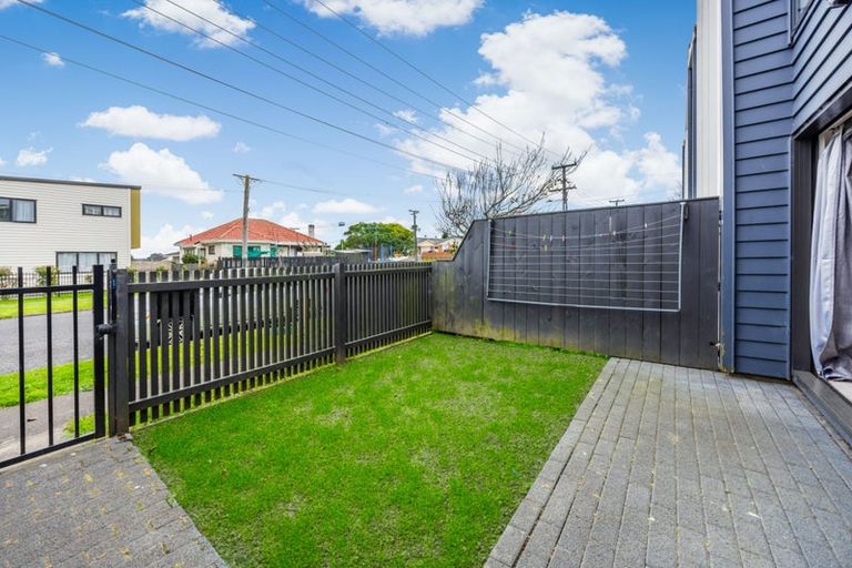 Photo of property in 10 Pasla Close, Papakura, 2110