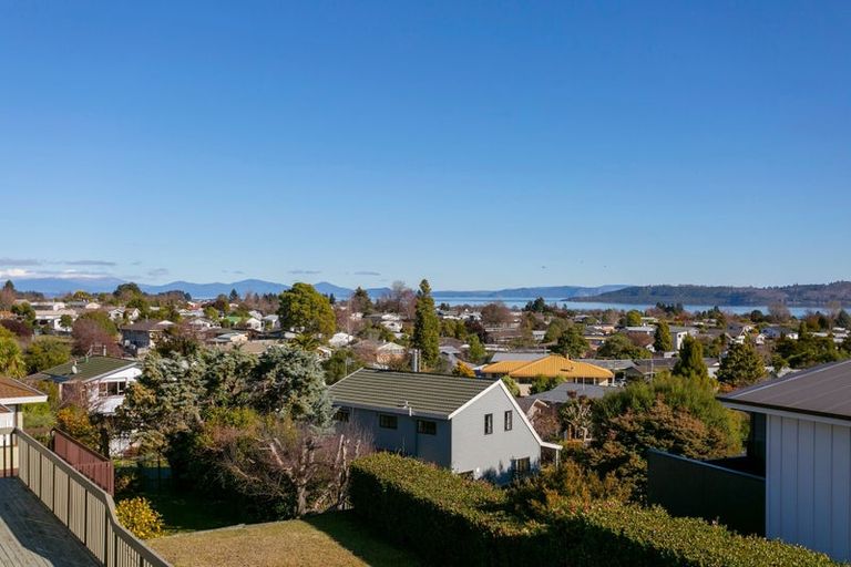 Photo of property in 23 Hammersmith Street, Richmond Heights, Taupo, 3330