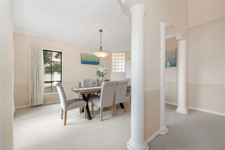 Photo of property in 23 Grammar School Road, Pakuranga, Auckland, 2010