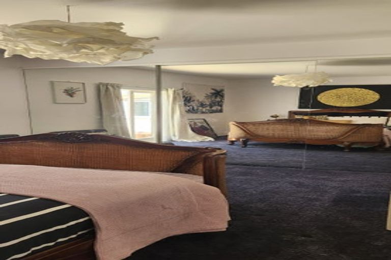 Photo of property in 11 Rimu Street, New Lynn, Auckland, 0600