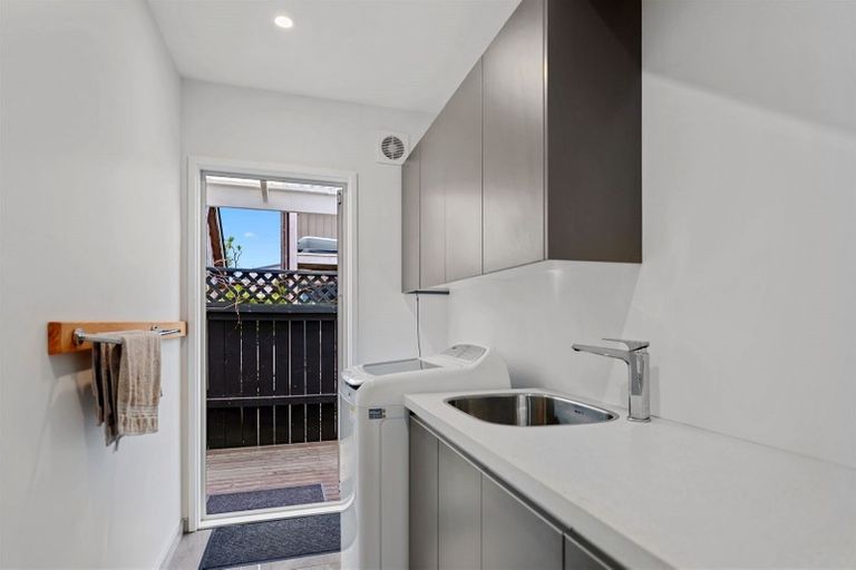 Photo of property in 1 Merivale Lane, Merivale, Christchurch, 8014