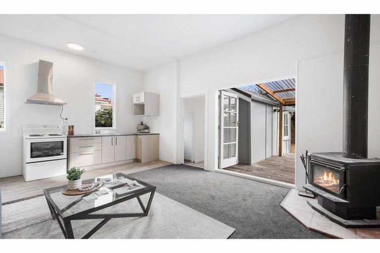 Photo of property in 1/43 Hay Street, Bromley, Christchurch, 8062