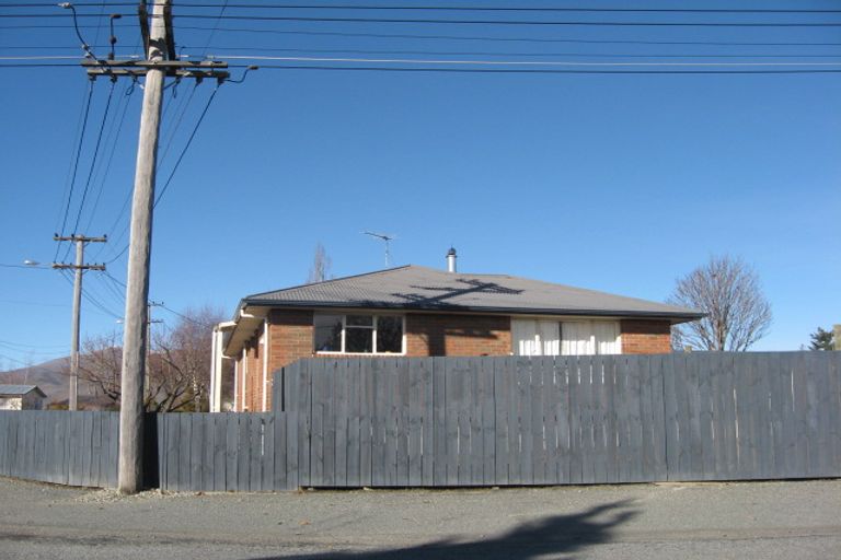 Photo of property in 3 Omahau Crescent, Twizel, 7901