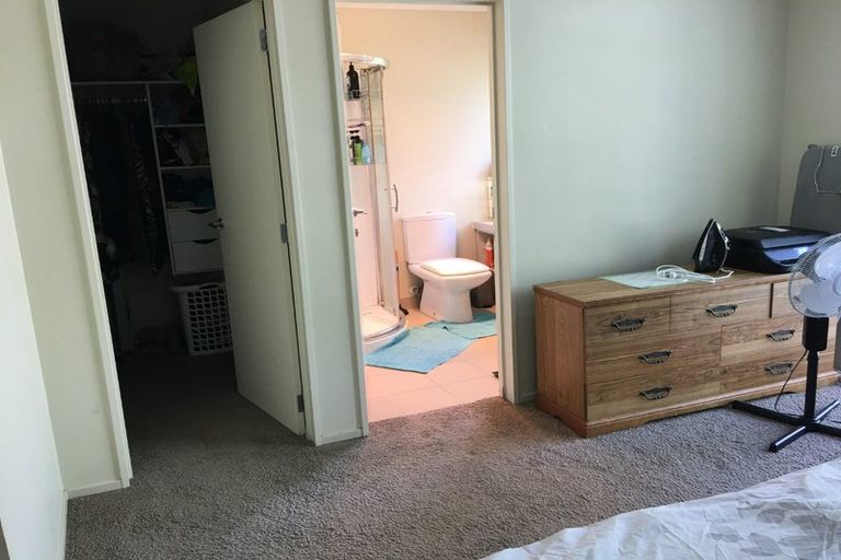 Photo of property in 71 Bruce Pulman Drive, Takanini, 2112