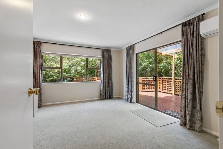 Photo of property in 8a Williams Terrace, Fitzherbert, Palmerston North, 4410