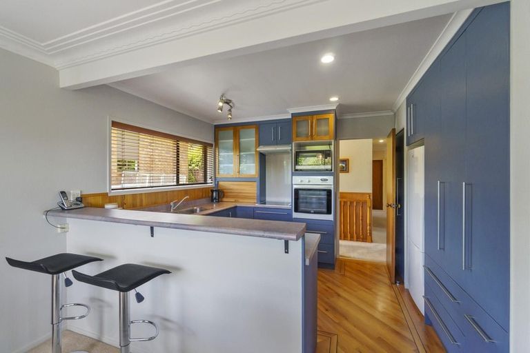 Photo of property in 10a Millbrook Road, Henderson, Auckland, 0612