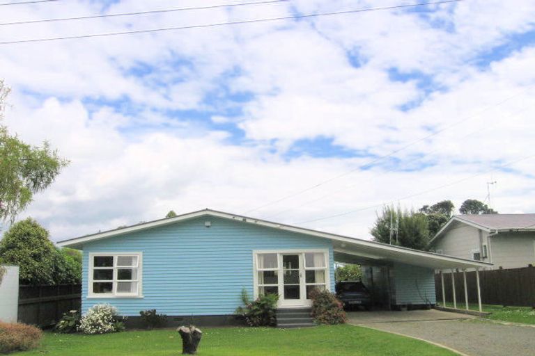 Photo of property in 14 Kowai Grove, Omokoroa, 3114