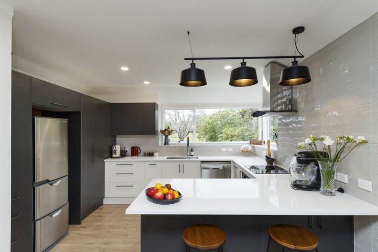 Photo of property in 23b Pahiatua Street, Hokowhitu, Palmerston North, 4410